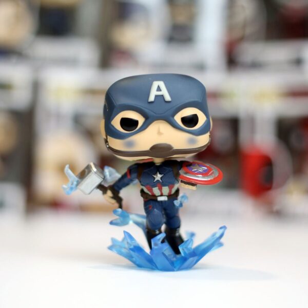 Ігрова фігурка Funko POP! cерії Месники: Фінал - Капітан Америка з мйольніром - Зображення 4